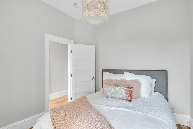 $4,500 | 1485 Beacon Street, Unit 2, Brookline, MA 02446