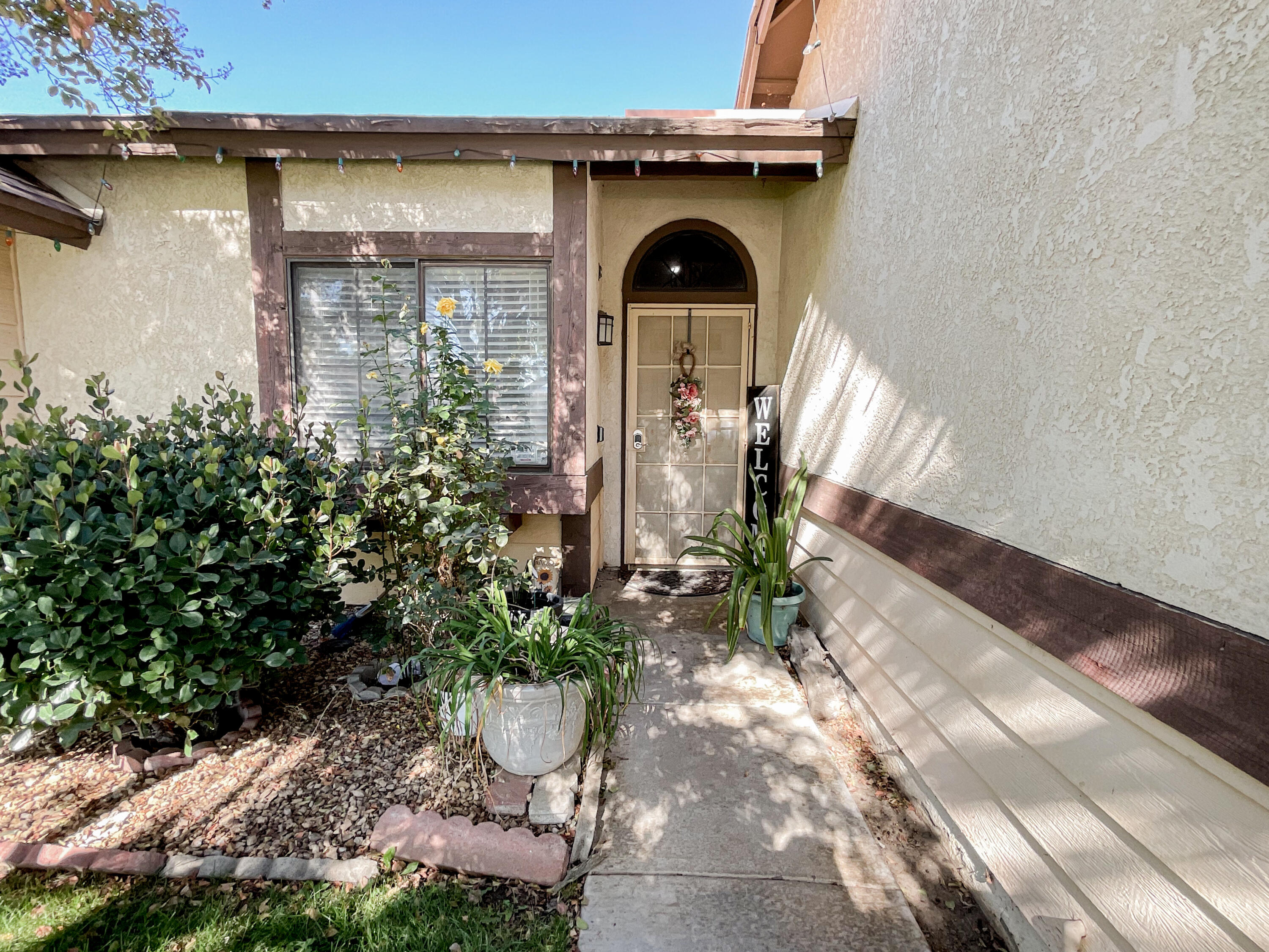 4065 Saddleback Road Palmdale, CA 93552 - Photo 4 of 21 4(1)
