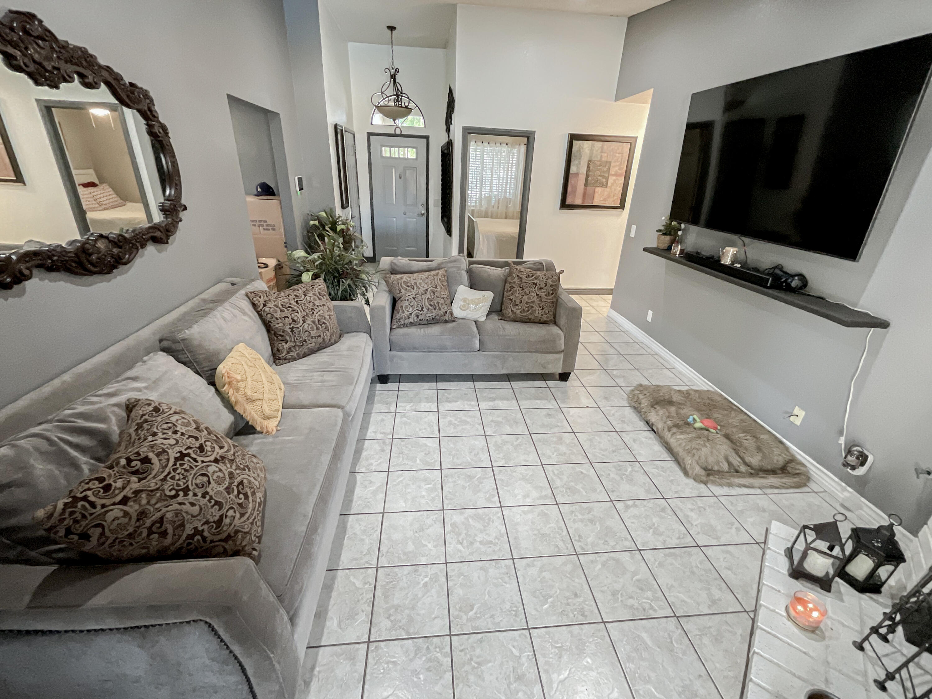 4065 Saddleback Road Palmdale, CA 93552 - Photo 7 of 21 7