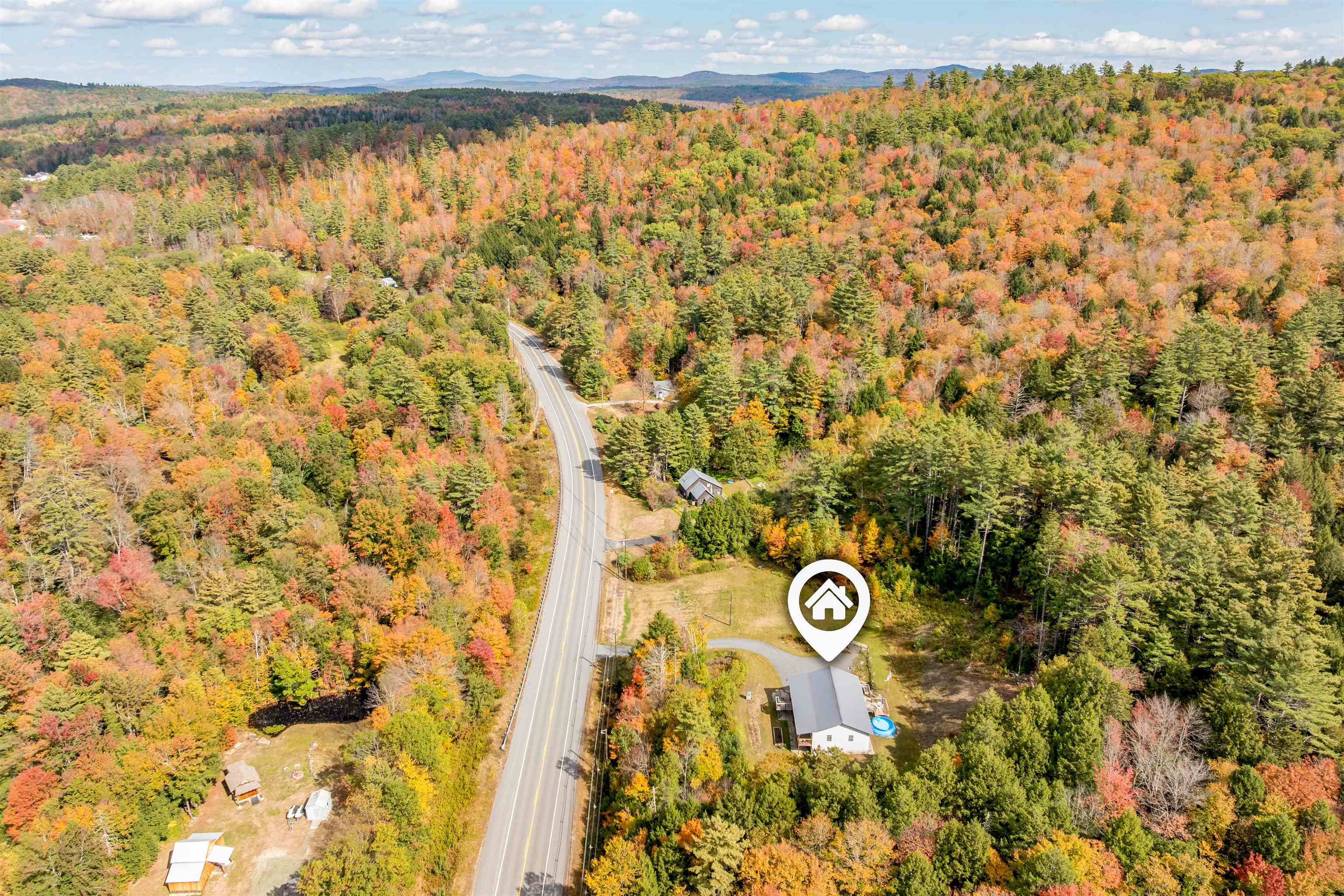 689 Highway 10 Grantham, NH 03753 - Photo 16 of 49