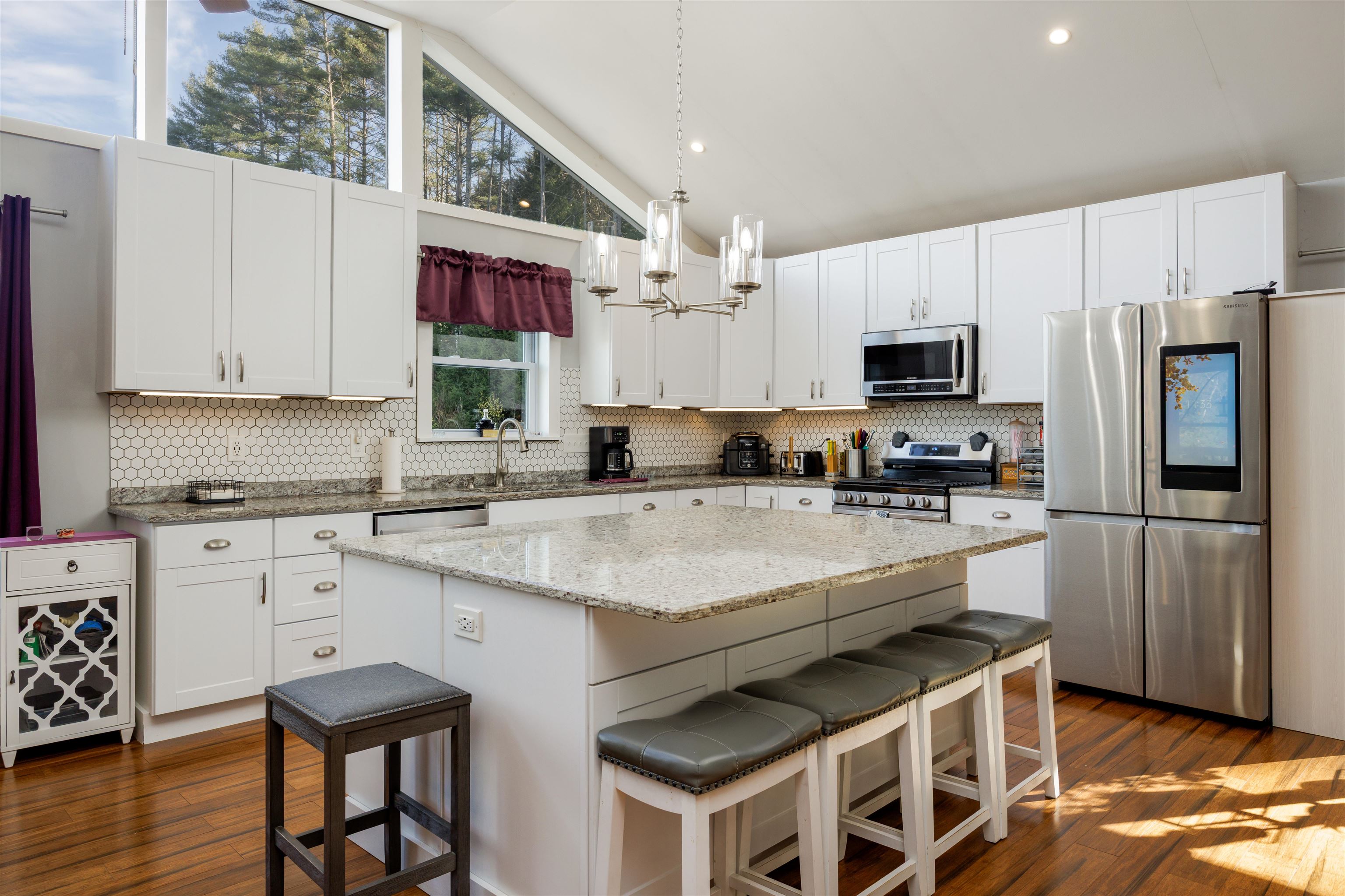 689 Highway 10 Grantham, NH 03753 - Photo 21 of 49
