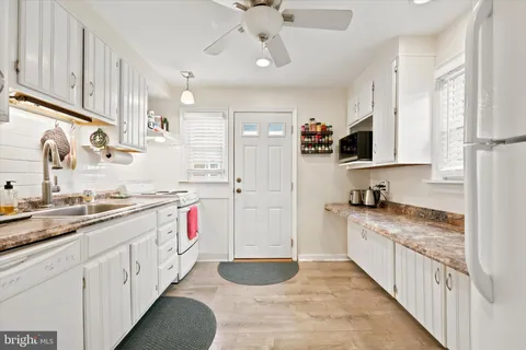 $355,000 | 716 Howard Avenue, Havertown, PA 19083