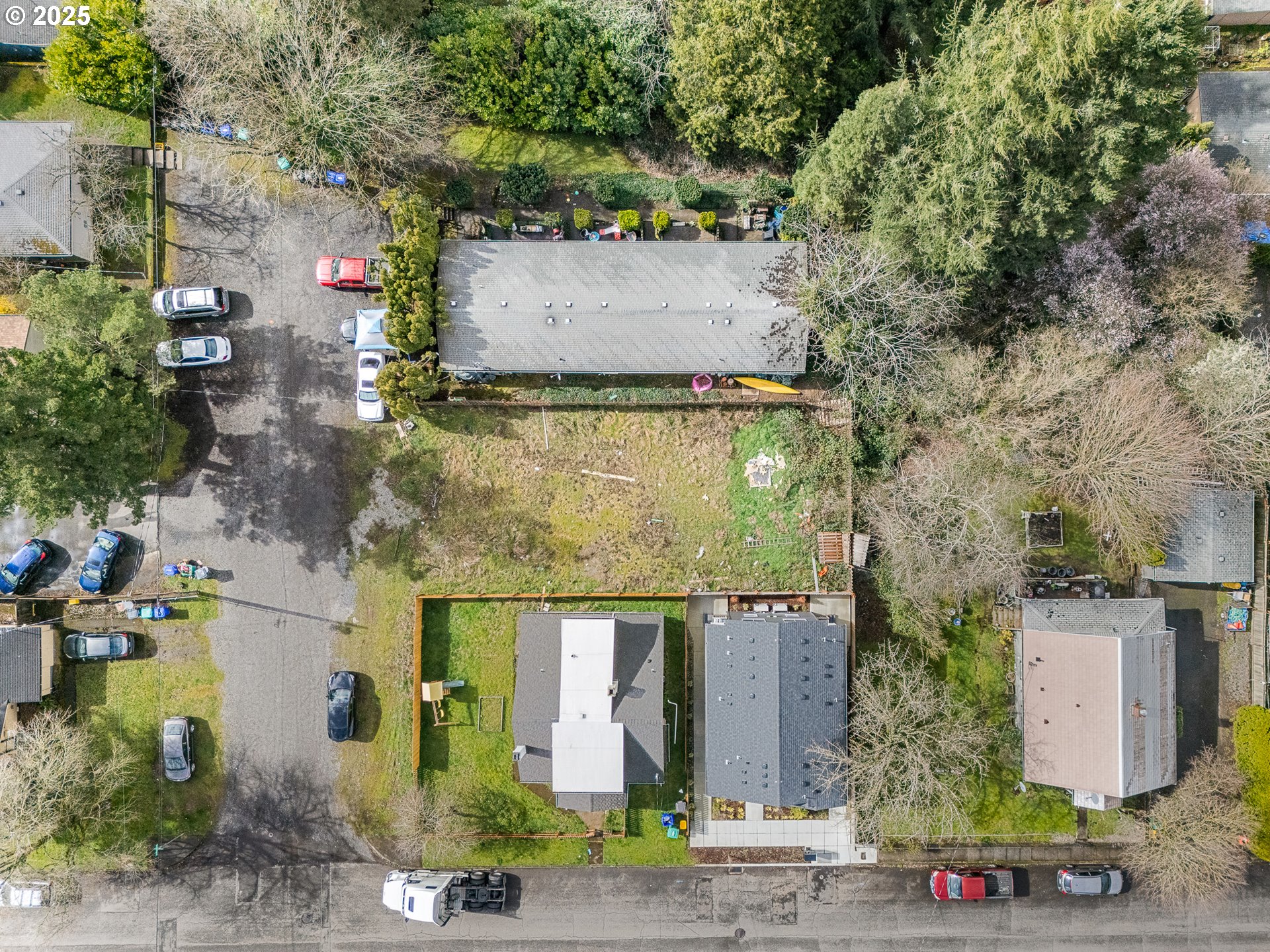 9165 Northeast Oregon Street Portland, OR 97220 - Photo 4 of 8