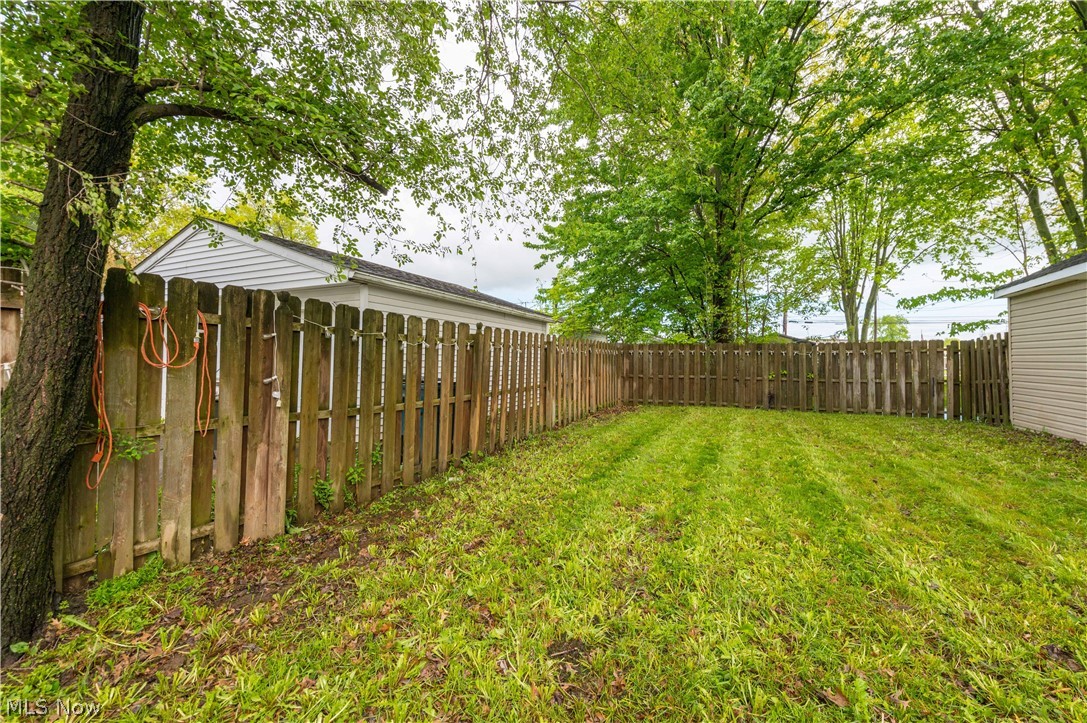 35150 Spruce Street North Ridgeville, OH 44039 - Photo 41 of 44