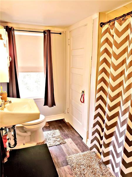 109 North Woodlawn Road Butler, PA 16001 - Photo 13 of 18 Upstairs full bath