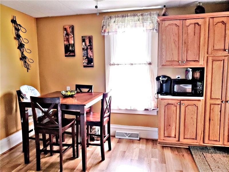 109 North Woodlawn Road Butler, PA 16001 - Photo 6 of 18 Gallery Image 6