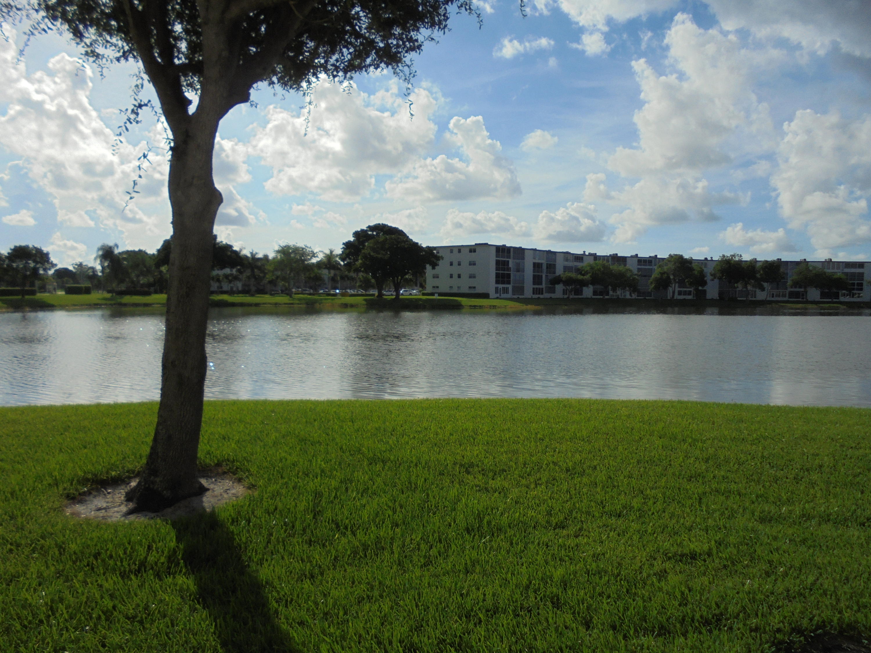 4088 Wolverton East Boca Raton, FL 33434 - Photo 12 of 15 016
