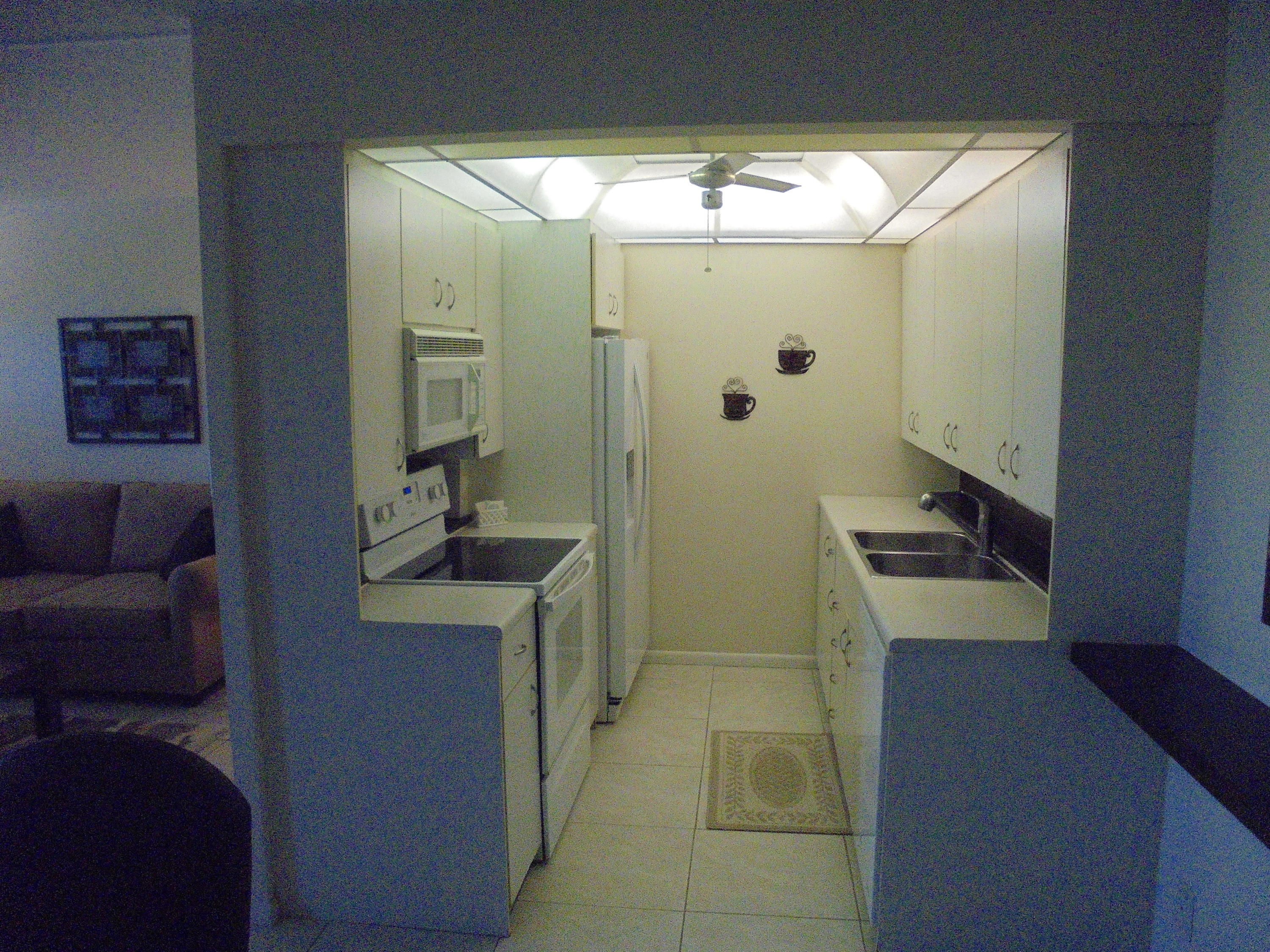 4088 Wolverton East Boca Raton, FL 33434 - Photo 3 of 15 004