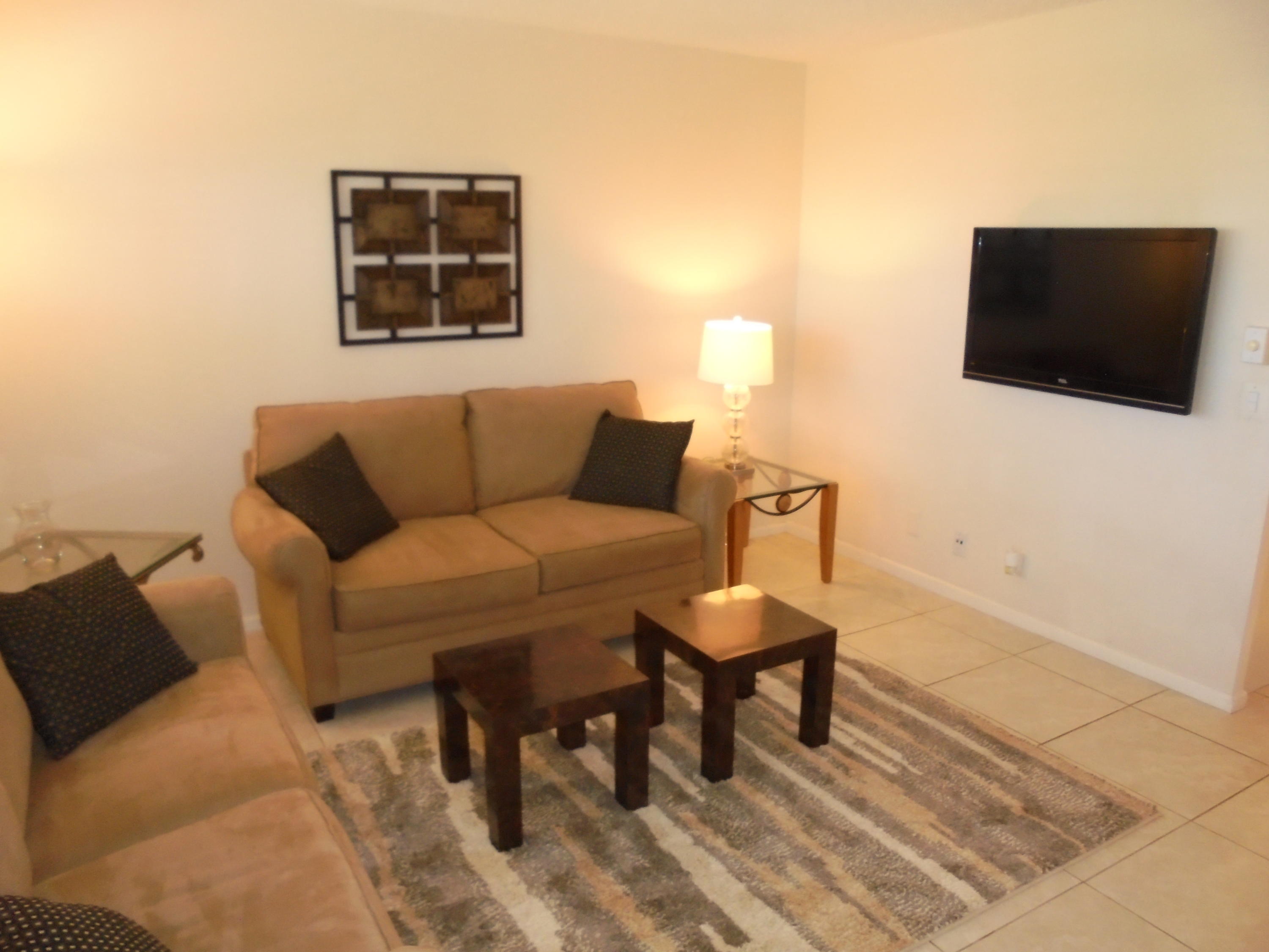 4088 Wolverton East Boca Raton, FL 33434 - Photo 4 of 15 008