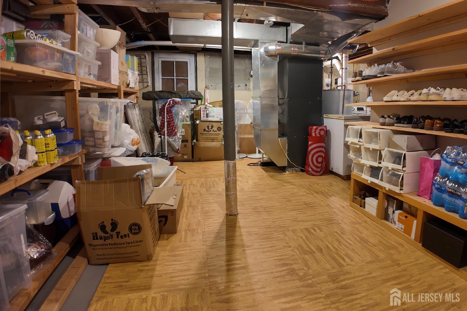 202 Jackson Avenue Edison, NJ 08837 - Photo 29 of 35