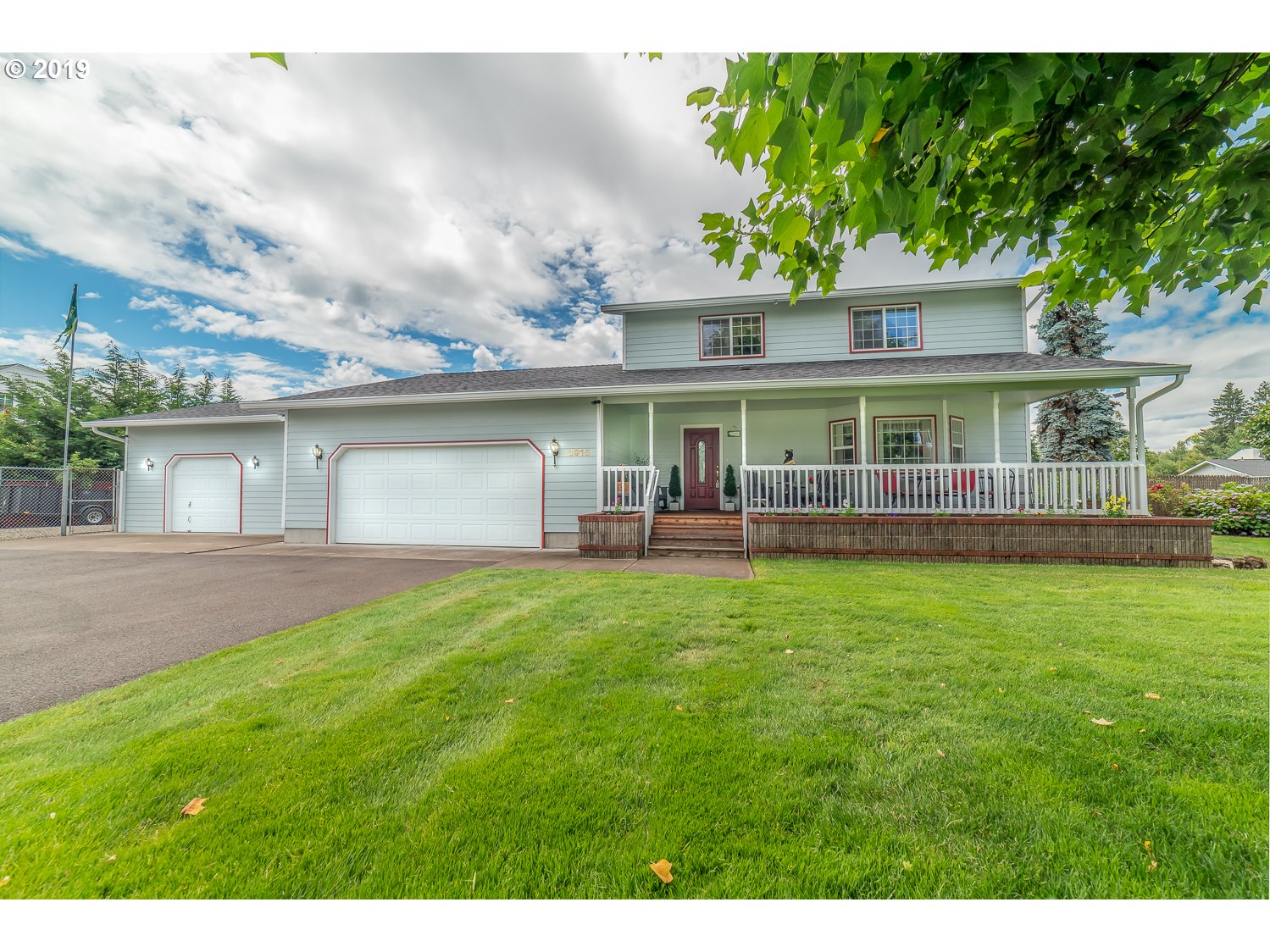 3915 Jasper Road Springfield, OR 97478 - Photo 1 of 30