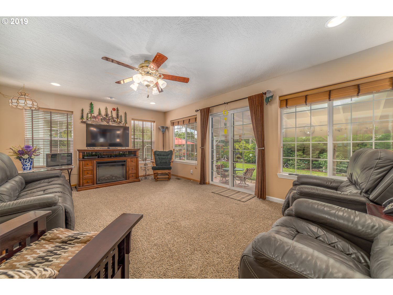 3915 Jasper Road Springfield, OR 97478 - Photo 15 of 30