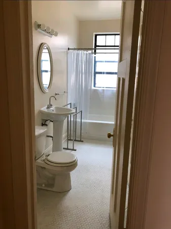 $2,400 | 1130 West Pratt Boulevard, Unit 3N, Chicago, IL 60626