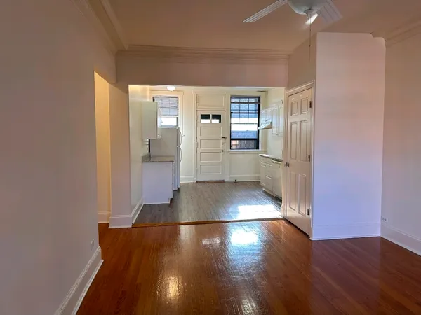 $2,400 | 1130 West Pratt Boulevard, Unit 3N, Chicago, IL 60626