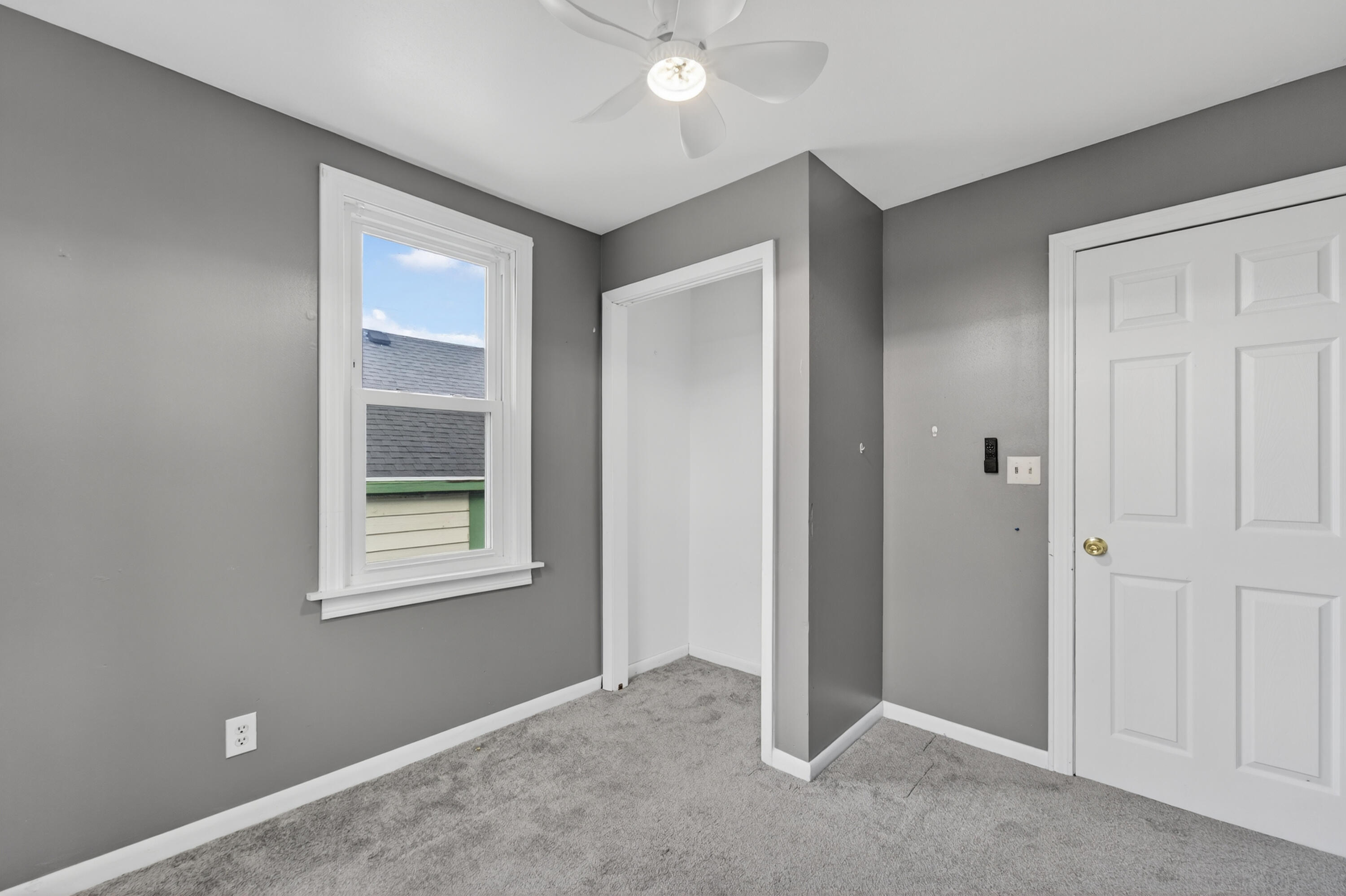 1831 Superior Street Racine, WI 53402 - Photo 15 of 22 Bedroom 3