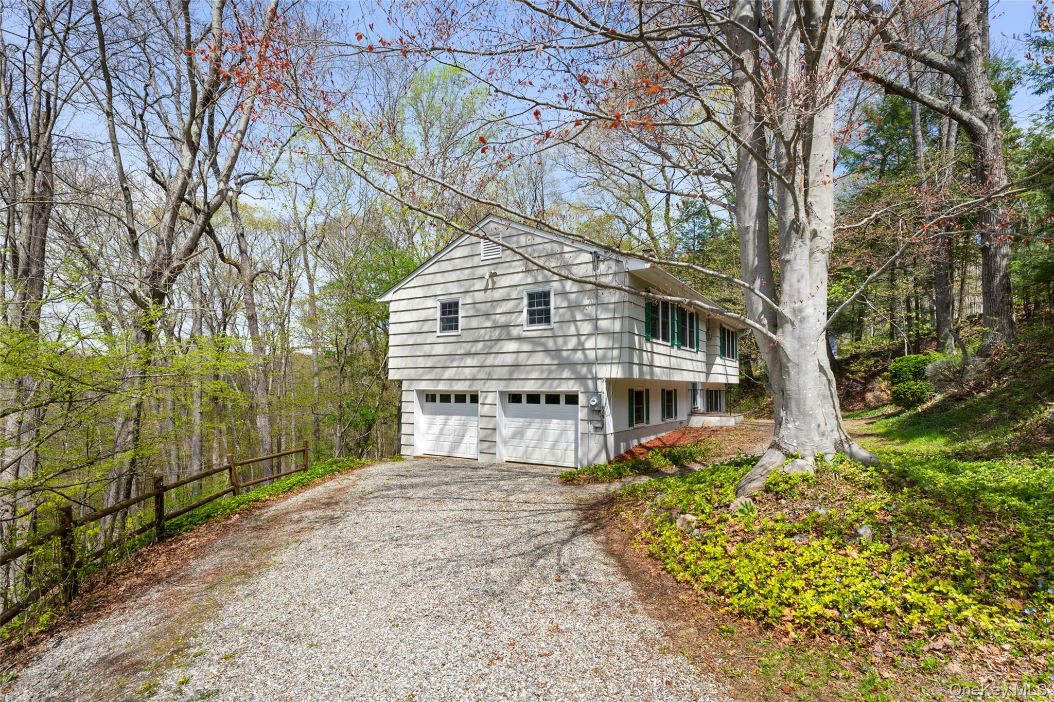 116 Allison Road Katonah, NY 10536 - Photo 2 of 25