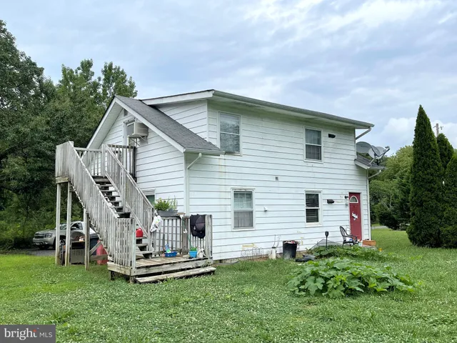 $1,325 | 490 Coster Road, Unit 2, Lusby, MD 20657