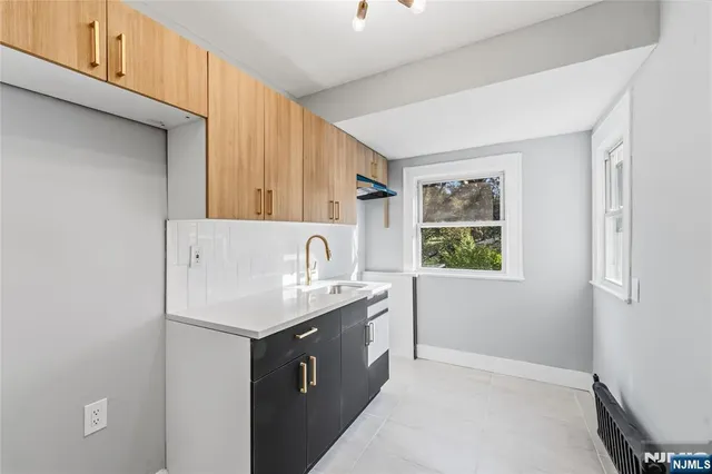 $1,199,000 | 150 Tappan Road, Harrington Park, NJ 07640