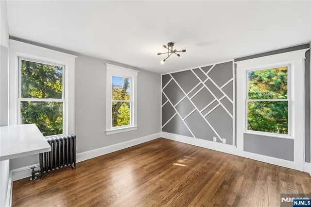 $1,199,000 | 150 Tappan Road, Harrington Park, NJ 07640