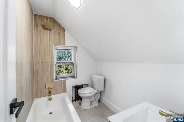 $1,199,000 | 150 Tappan Road, Harrington Park, NJ 07640