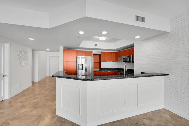 $729,900 | 2640 Lake Shore Drive, Unit 2011, Riviera Beach, FL 33404