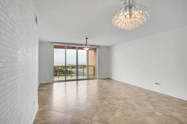 $729,900 | 2640 Lake Shore Drive, Unit 2011, Riviera Beach, FL 33404