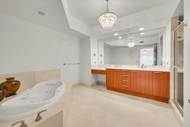 $729,900 | 2640 Lake Shore Drive, Unit 2011, Riviera Beach, FL 33404