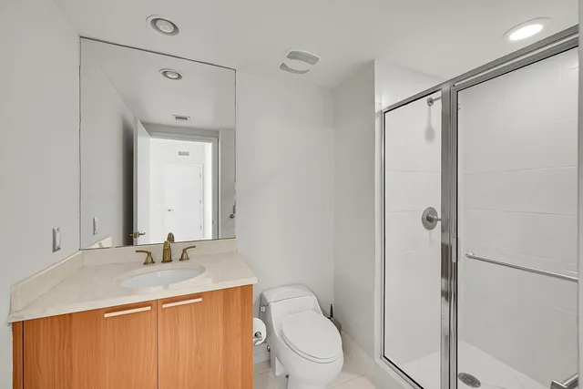 $729,900 | 2640 Lake Shore Drive, Unit 2011, Riviera Beach, FL 33404