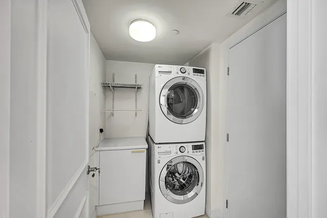 $729,900 | 2640 Lake Shore Drive, Unit 2011, Riviera Beach, FL 33404