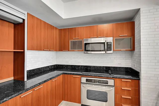 $729,900 | 2640 Lake Shore Drive, Unit 2011, Riviera Beach, FL 33404