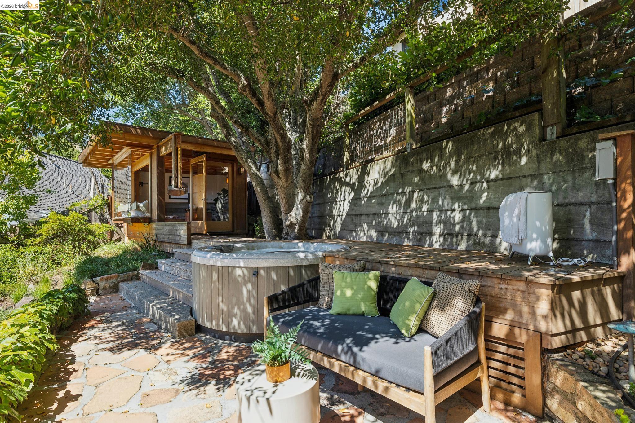 122 Vicente Road Berkeley, CA 94705 - Photo 26 of 51
