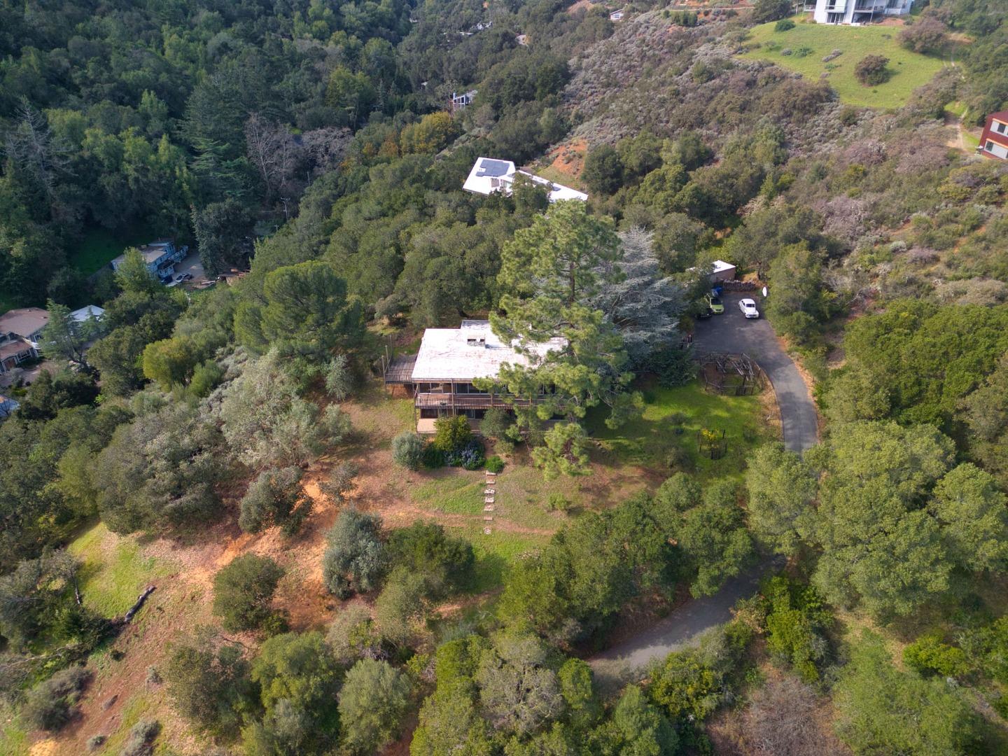 26969 Moody Road Los Altos Hills, CA 94022 - Photo 2 of 52