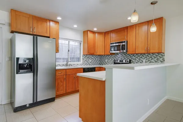 $4,650 | 1013 Woodside Road, Redwood City, CA 94061