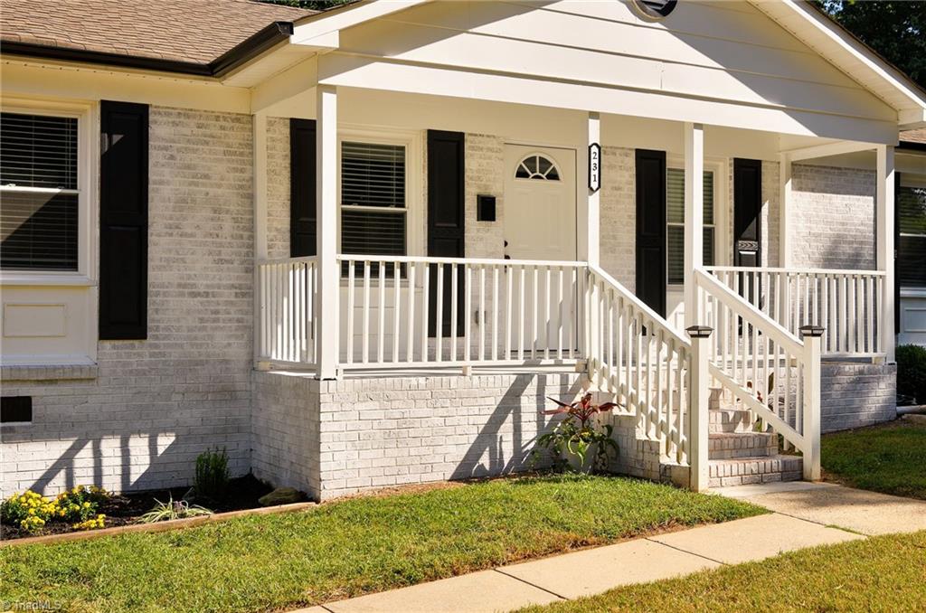 231 Pine Tree Road Winston-Salem, NC 27105 - Photo 3 of 25 Gallery Image 3