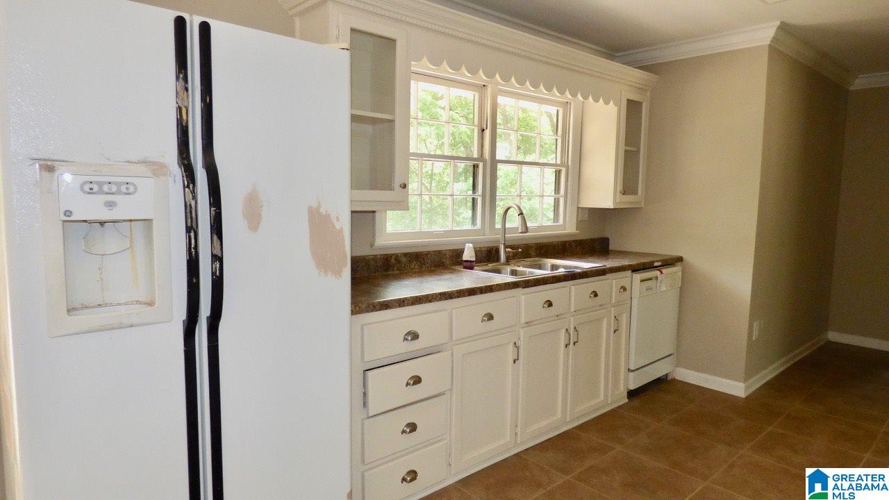 5169 South Shades Crest Road Bessemer, AL 35022 - Photo 8 of 13