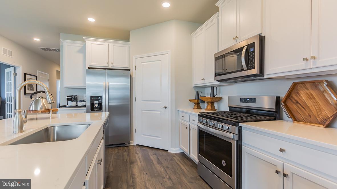 15 Preston Lane Delanco, NJ 08075 - Photo 6 of 31