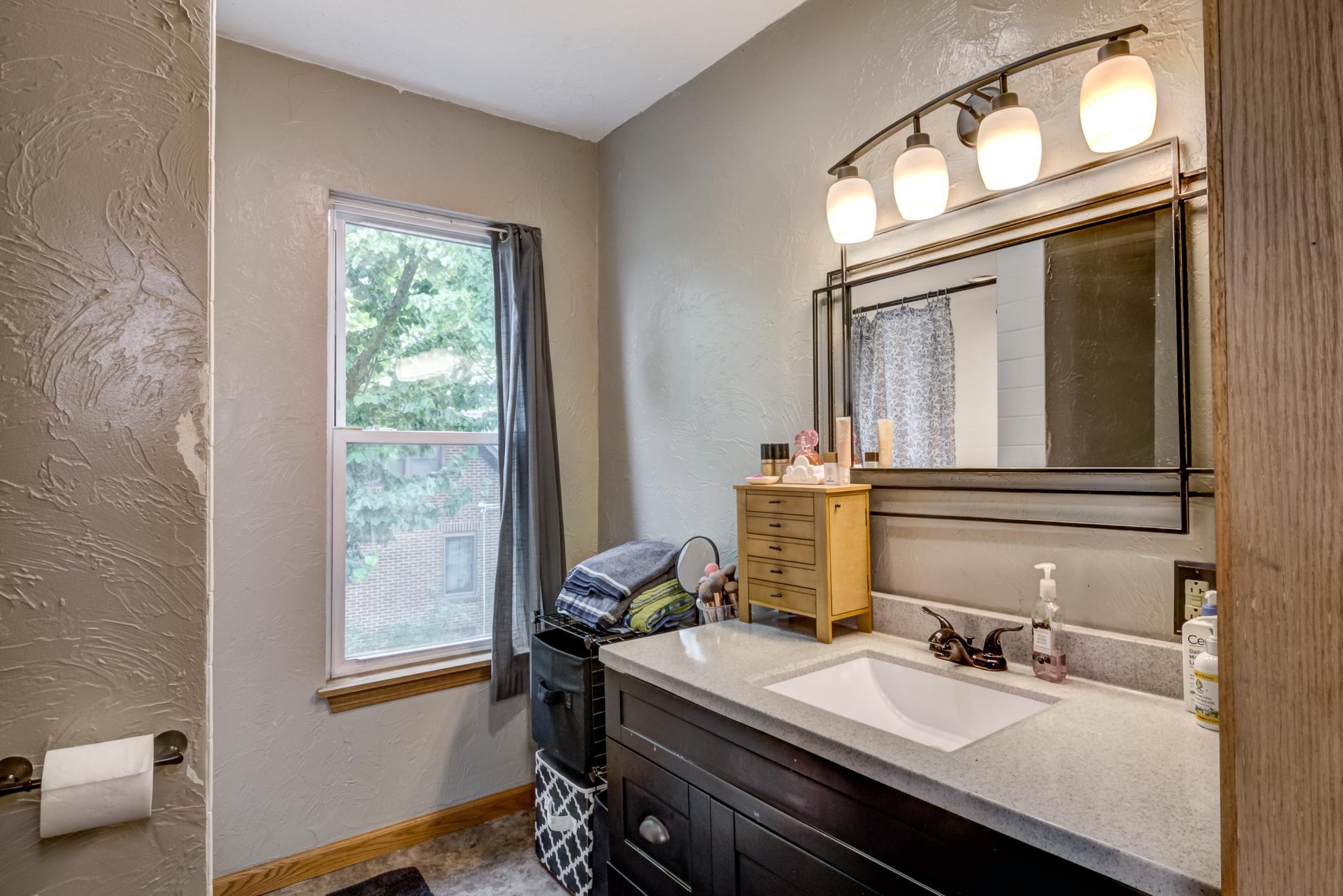 413 East Stanley Street Thorp, WI 54771 - Photo 21 of 36