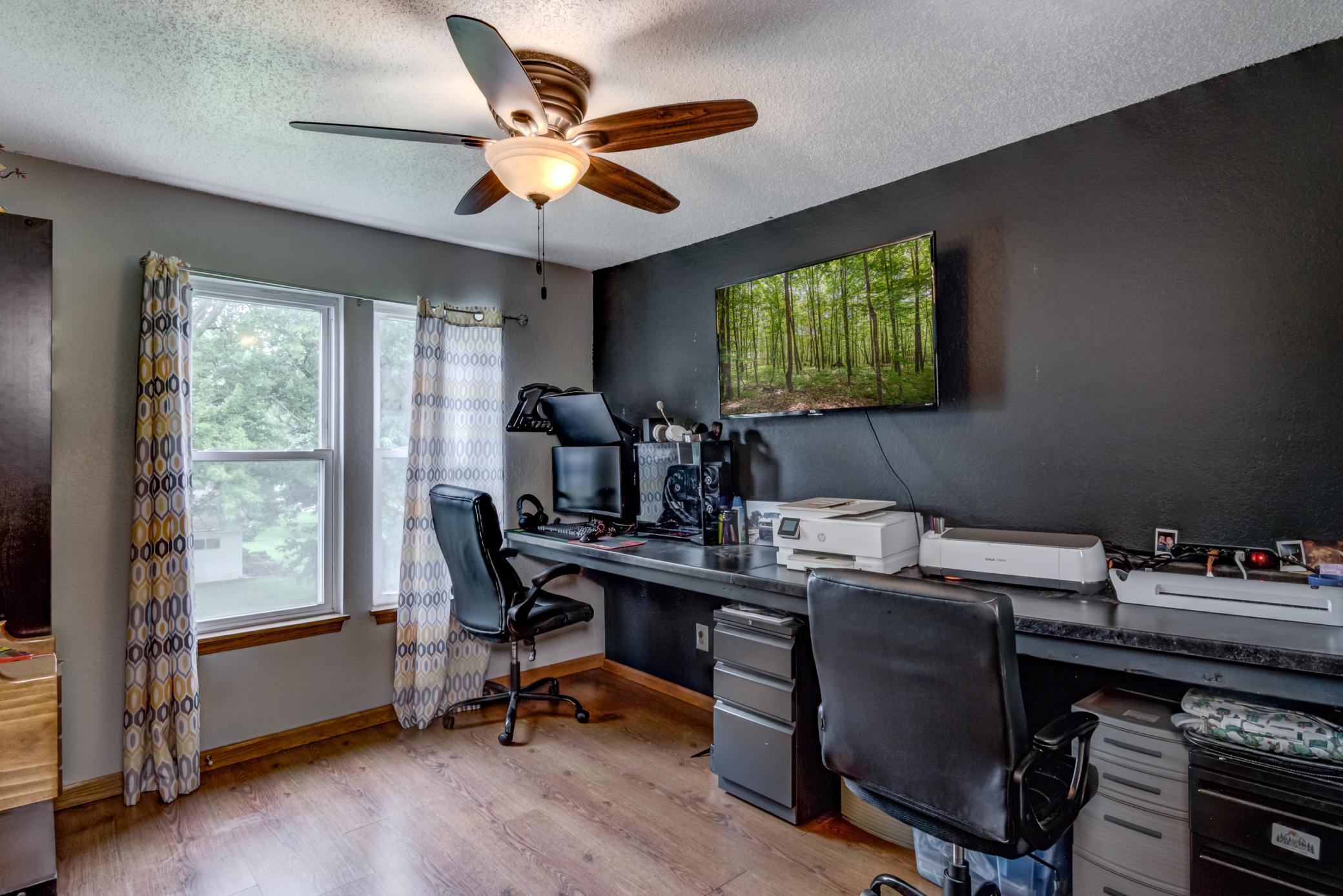 413 East Stanley Street Thorp, WI 54771 - Photo 22 of 36