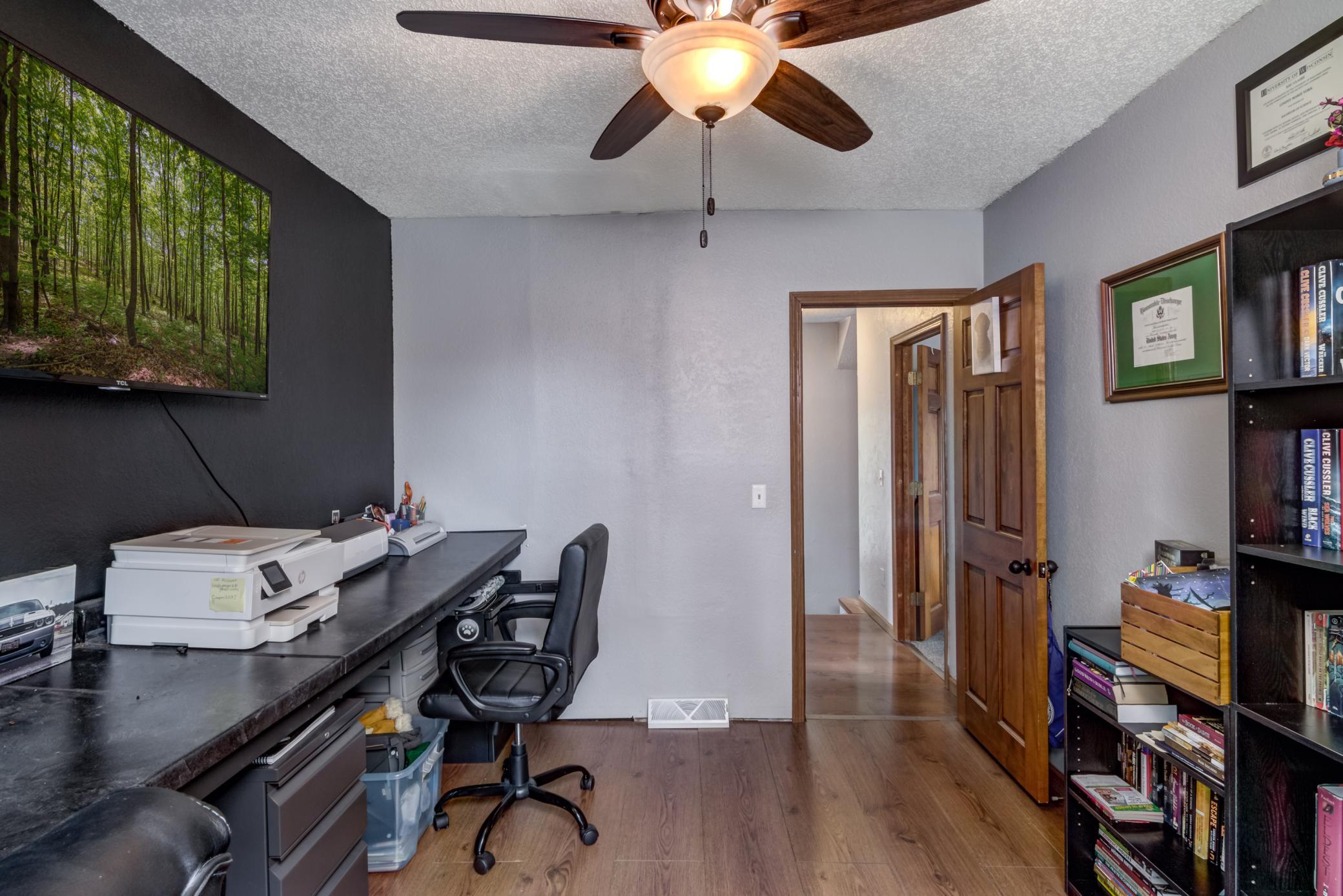 413 East Stanley Street Thorp, WI 54771 - Photo 23 of 36