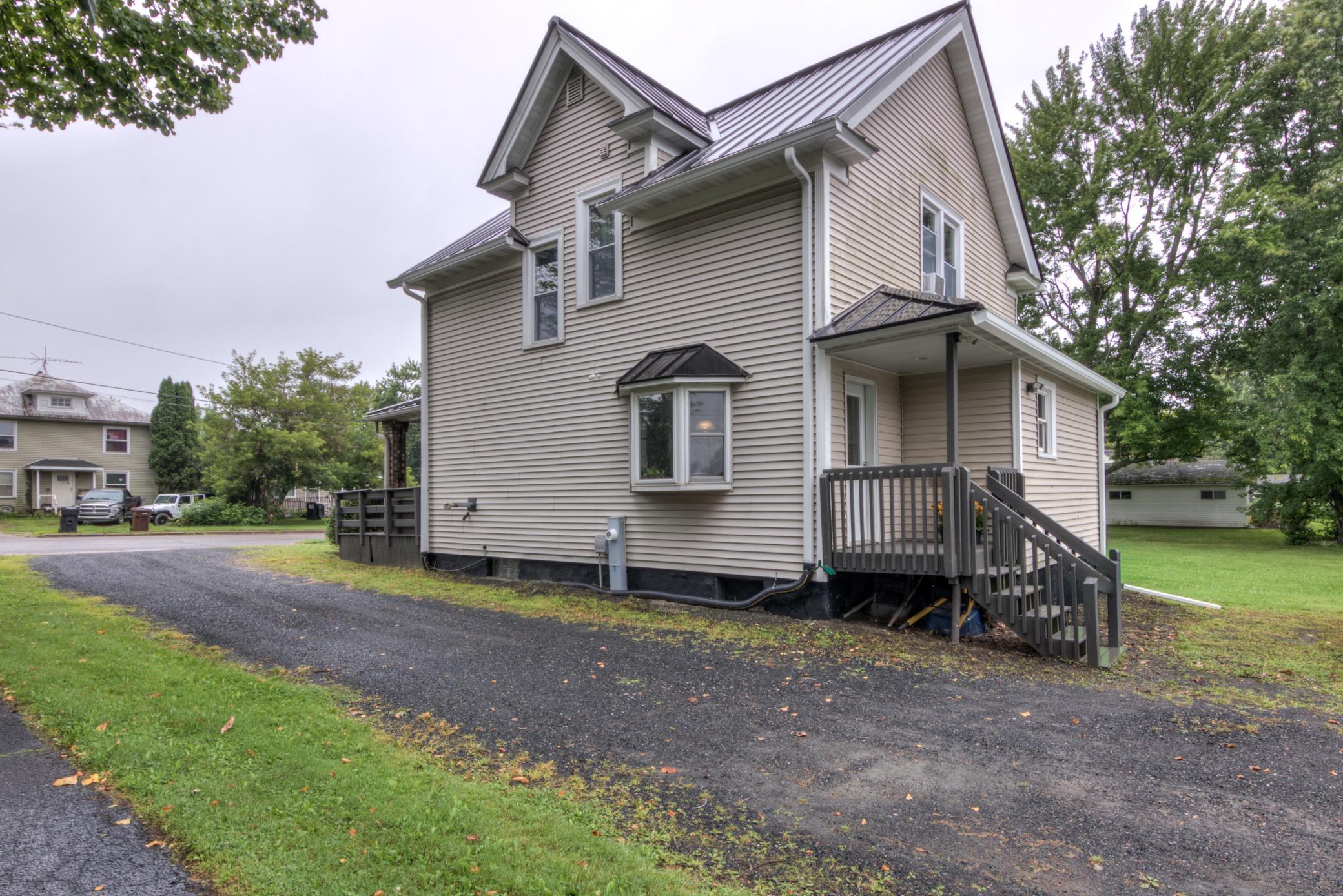 413 East Stanley Street Thorp, WI 54771 - Photo 31 of 36