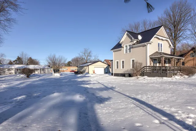 $229,900 | 413 East Stanley Street, Thorp, WI 54771