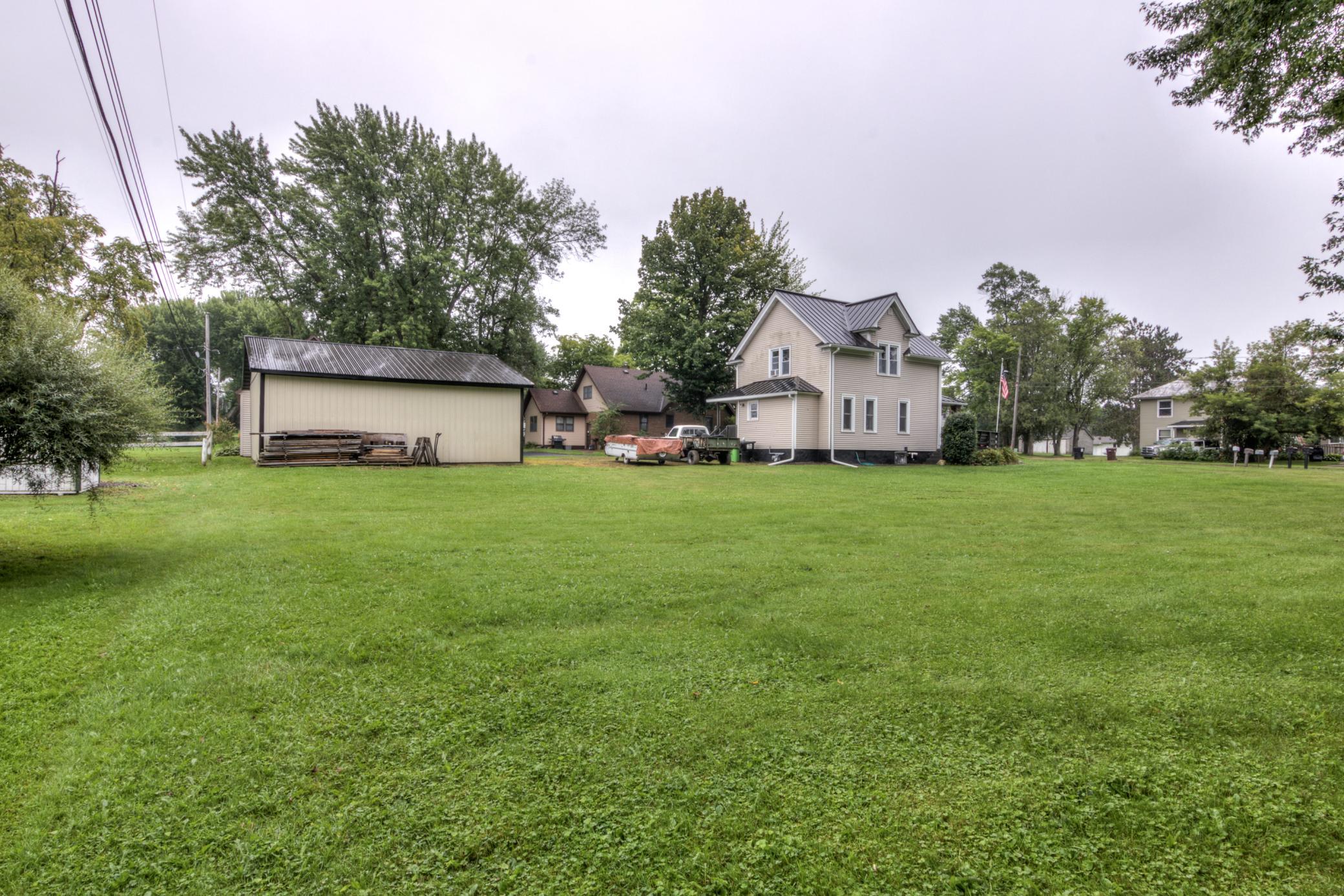 413 East Stanley Street Thorp, WI 54771 - Photo 33 of 36