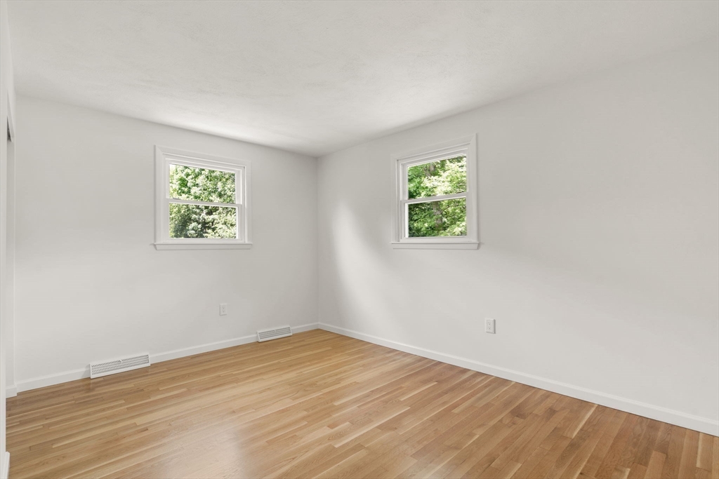8 John Robinson Road Hudson, MA 01749 - Photo 26 of 34 Gallery Image 26