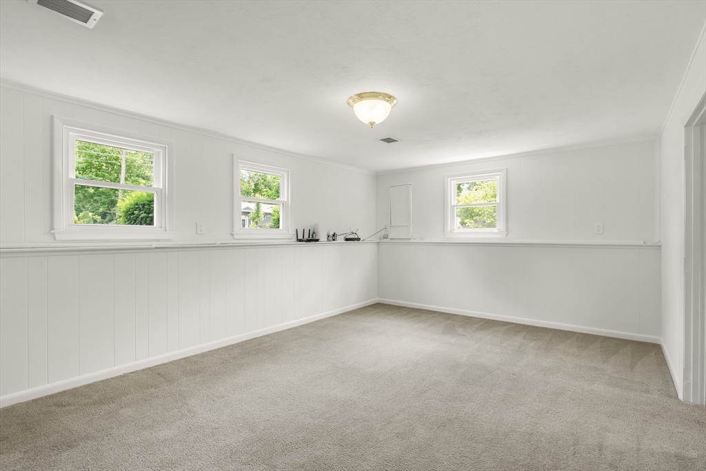 8 John Robinson Road Hudson, MA 01749 - Photo 28 of 34 Gallery Image 28