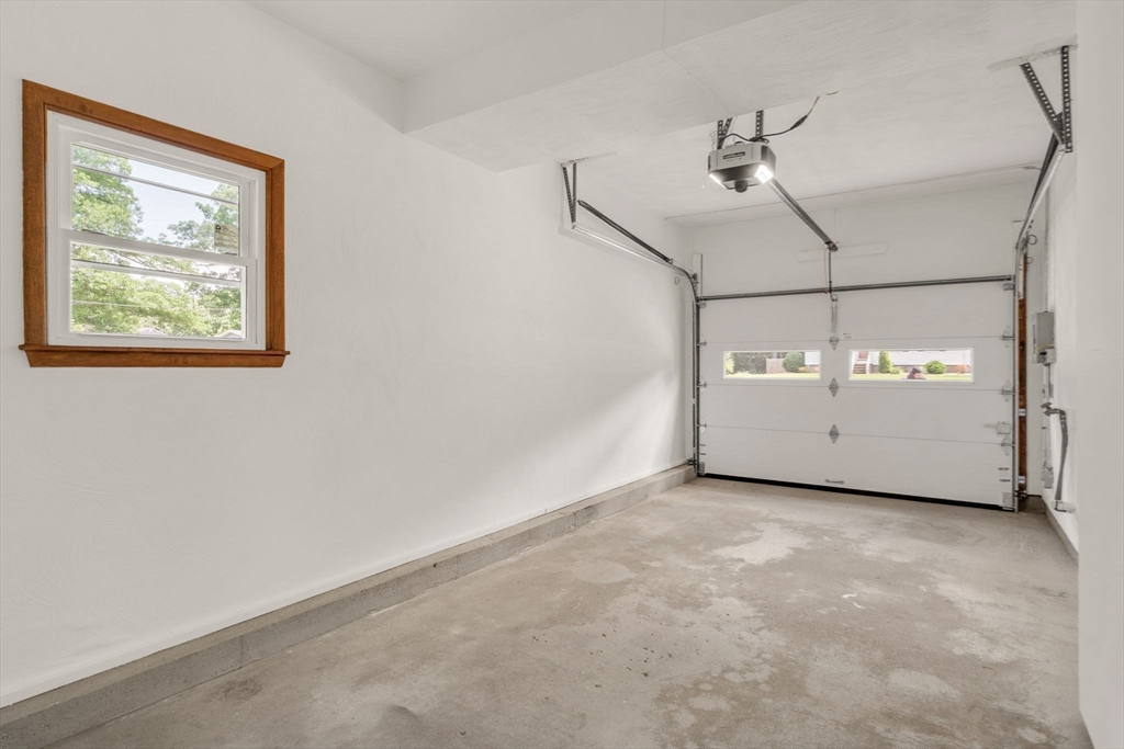 8 John Robinson Road Hudson, MA 01749 - Photo 32 of 34 Gallery Image 32