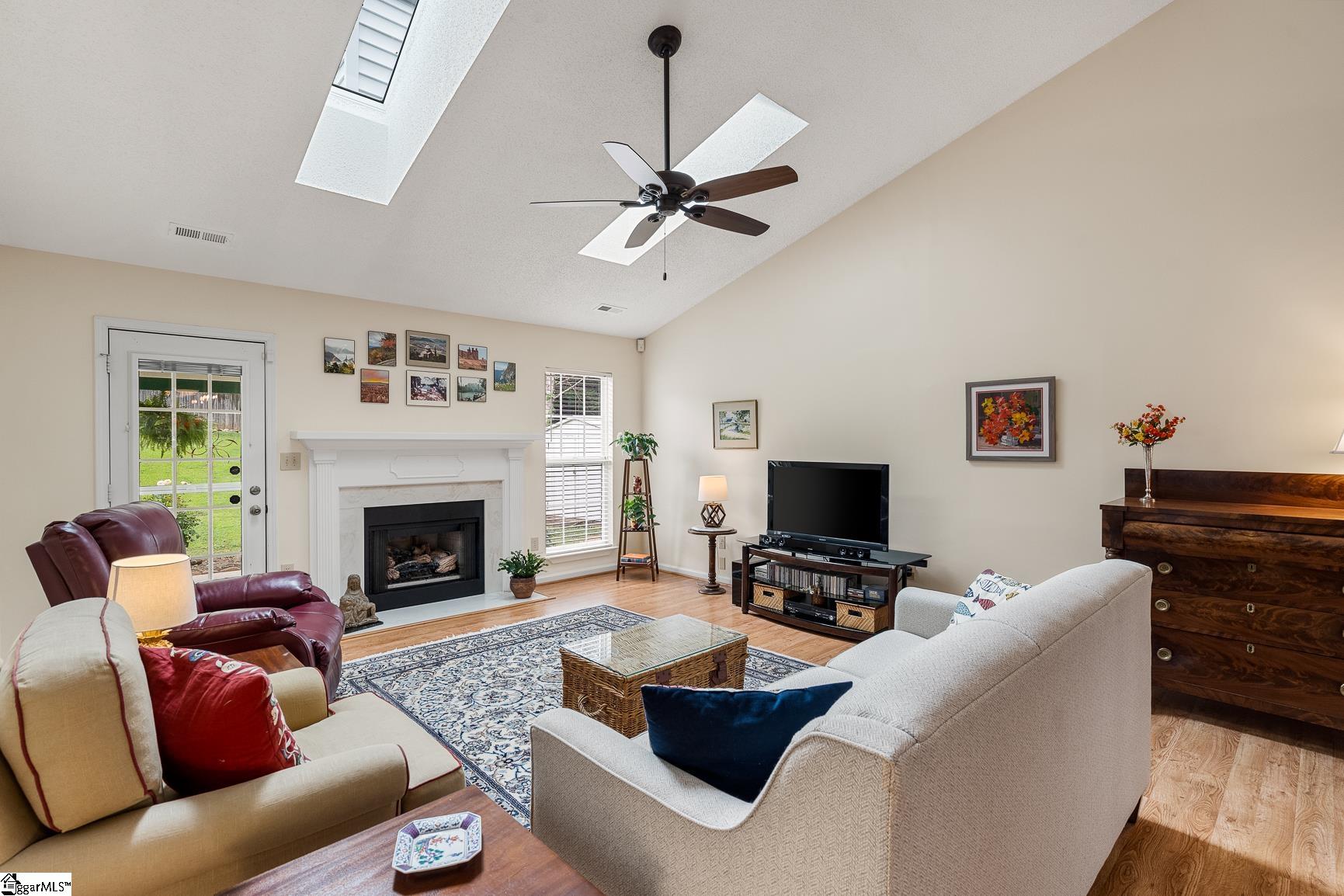 106 Riverside Chase Circle Greer, SC 29650 - Photo 6 of 28