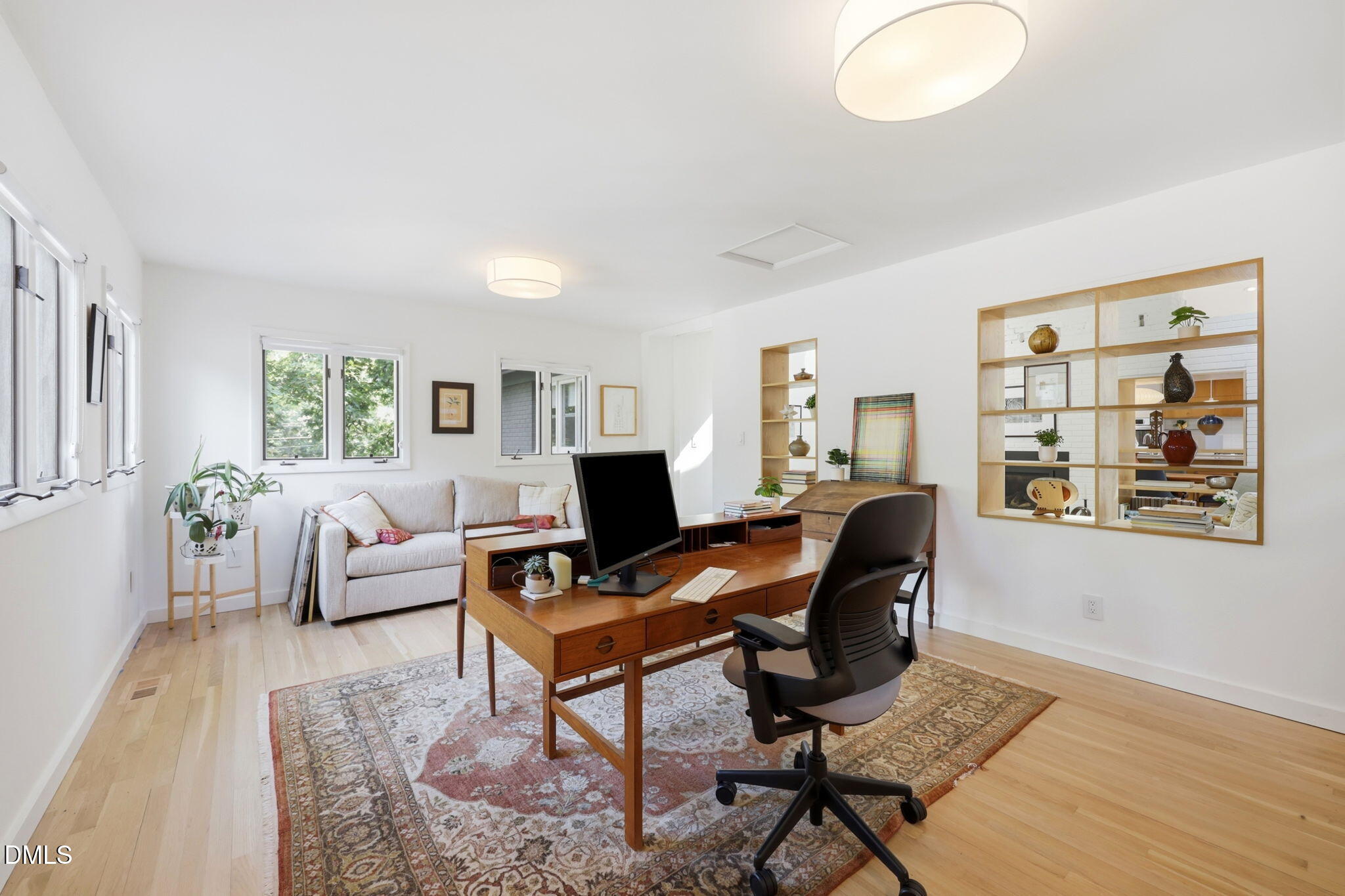 745 Catawba Street Raleigh, NC 27609 - Photo 16 of 35 29-web-or-mls-IMG_2477