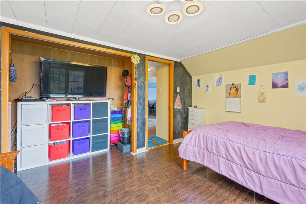 101 Seibert Road Coraopolis, PA 15108 - Photo 15 of 25 Gallery Image 15
