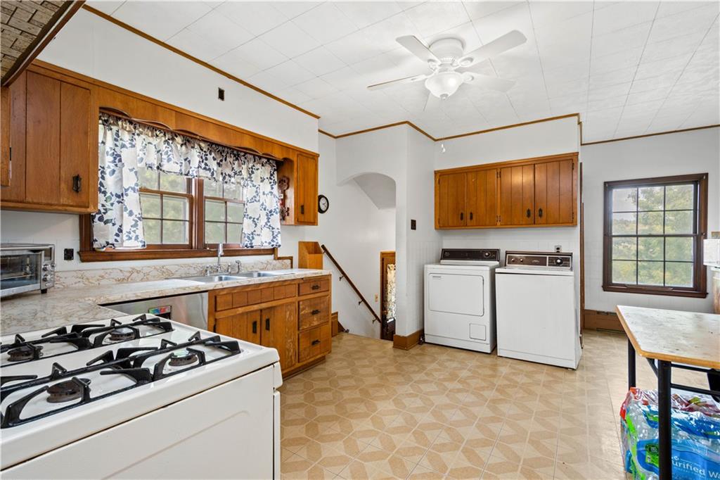 101 Seibert Road Coraopolis, PA 15108 - Photo 9 of 25 Gallery Image 9