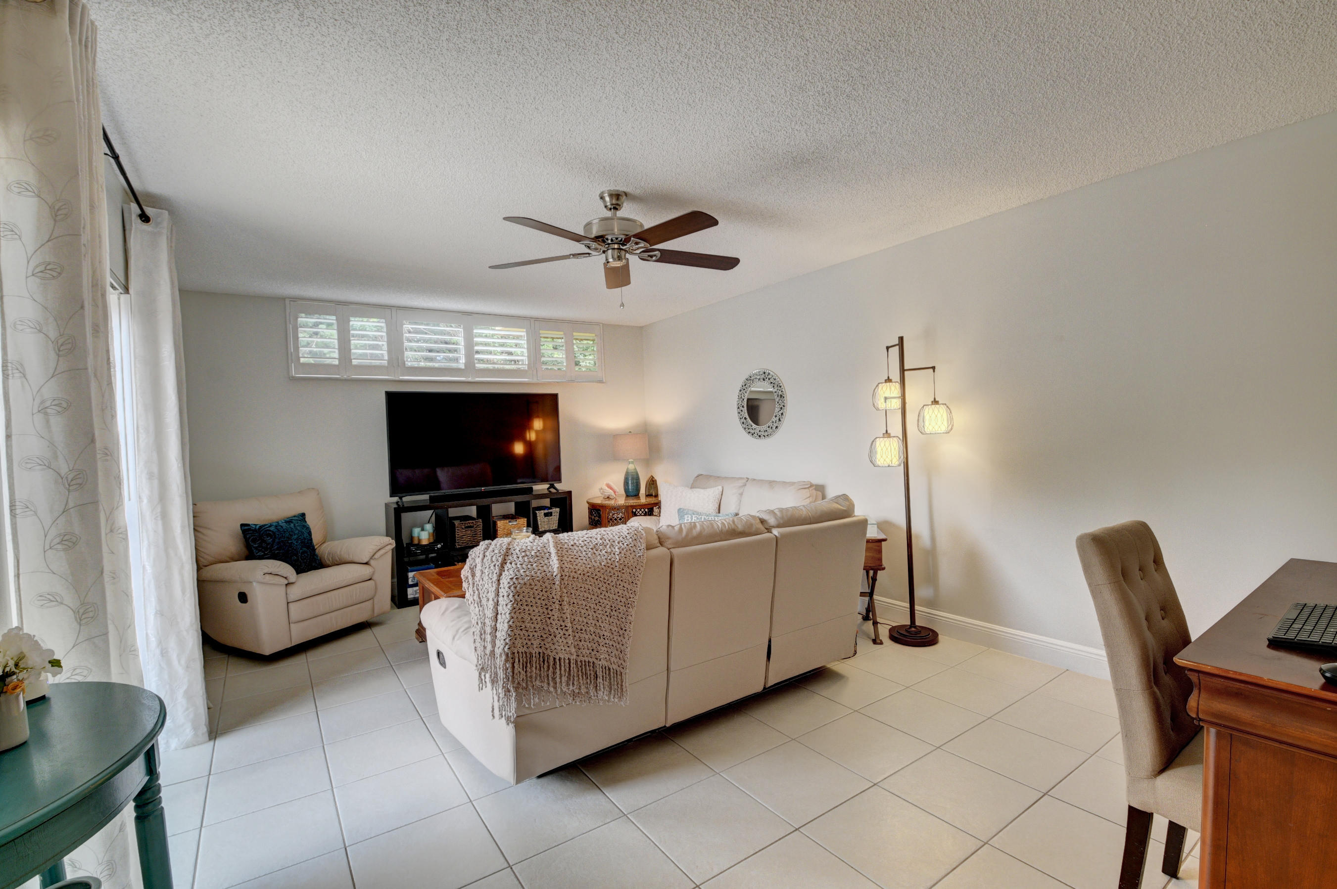 8393 Trent Court, Unit D Boca Raton, FL 33433 - Photo 6 of 38 Living room